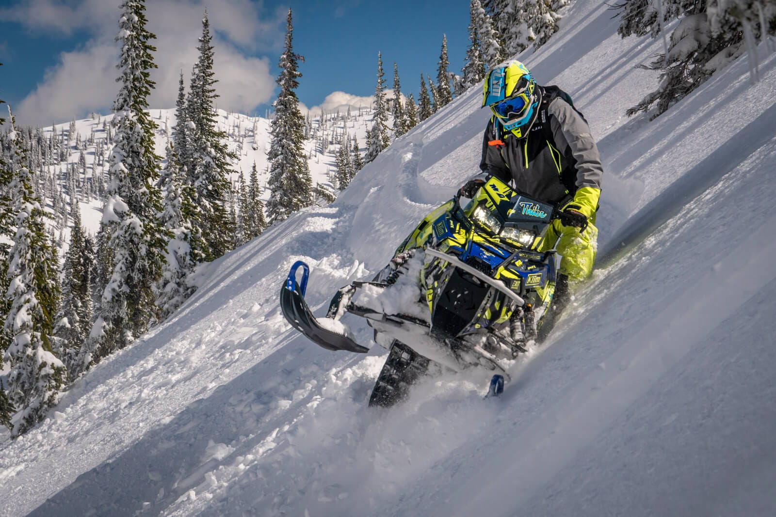 Snowmobiling in Fernie