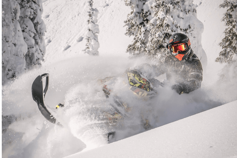 Snowmobiling in Fernie